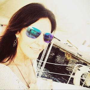 Meet your Posher, Nadine